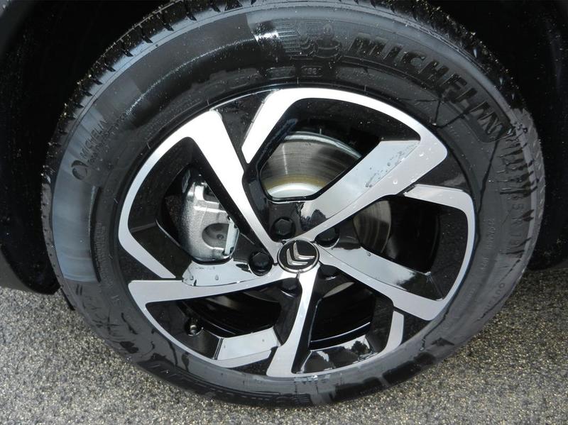 Citroen C5 Aircross 1.5 Bluehdi 130 Eat8 - 16 990