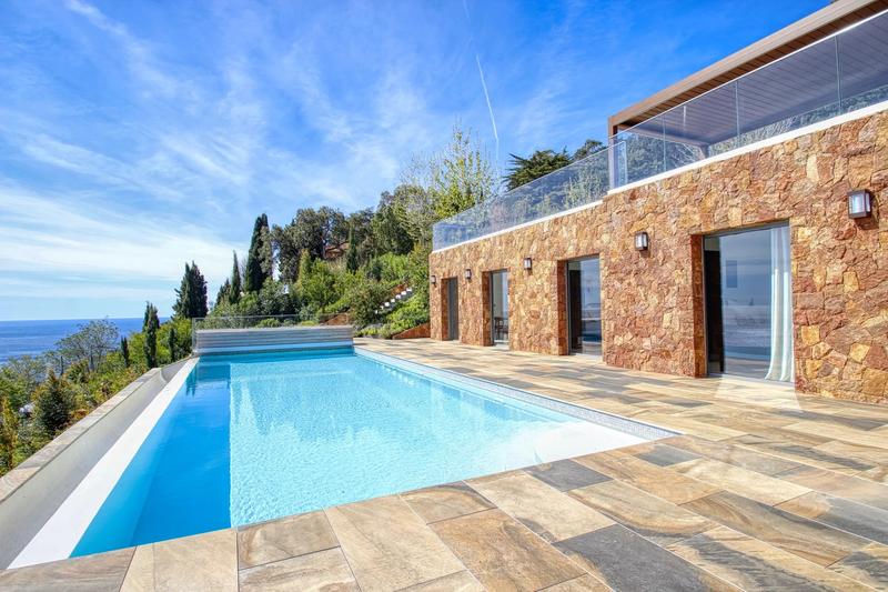 Villa - 350 m² - 8 pièces