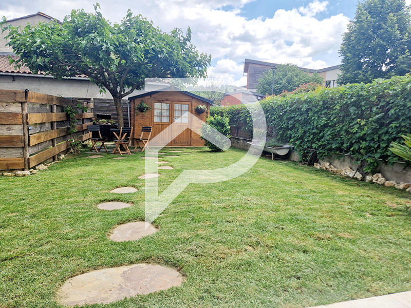 Immeuble - 7 pièces