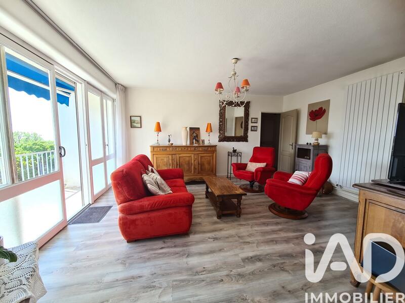 Appartement - 81 m² - 3 pièces