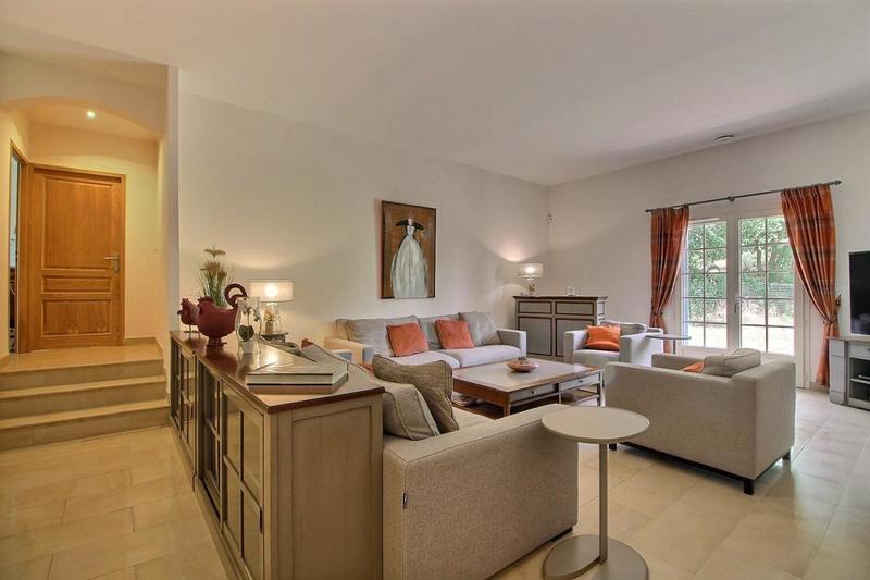 Maison - 196 m² - 7 pièces