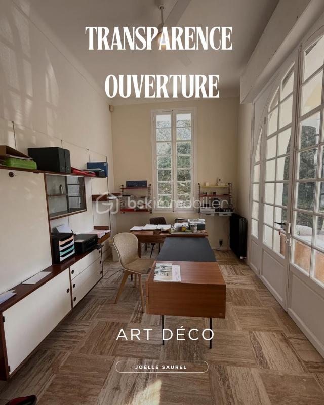 Propriété - 415 m² - 7 pièces