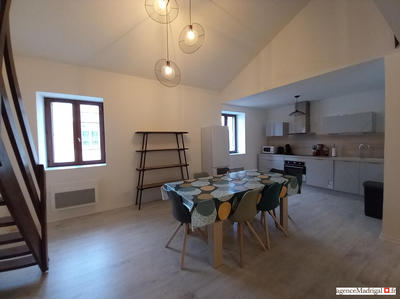 Appartement - 81 m² - 3 pièces