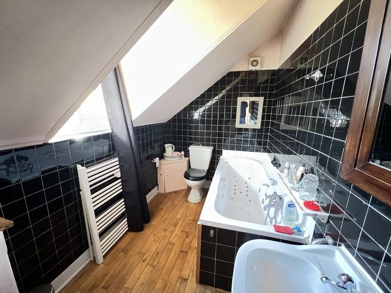 Maison - 160 m² - 4 pièces