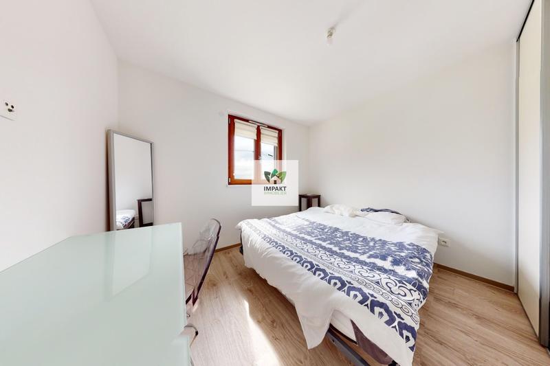 Maison - 102 m² - 4 pièces