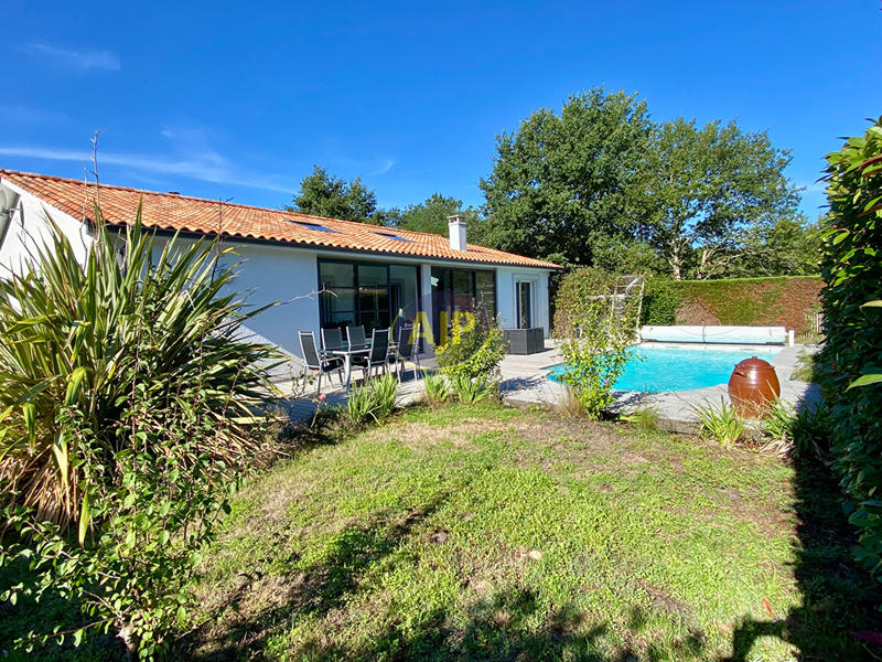 Maison - 157 m² - 4 pièces