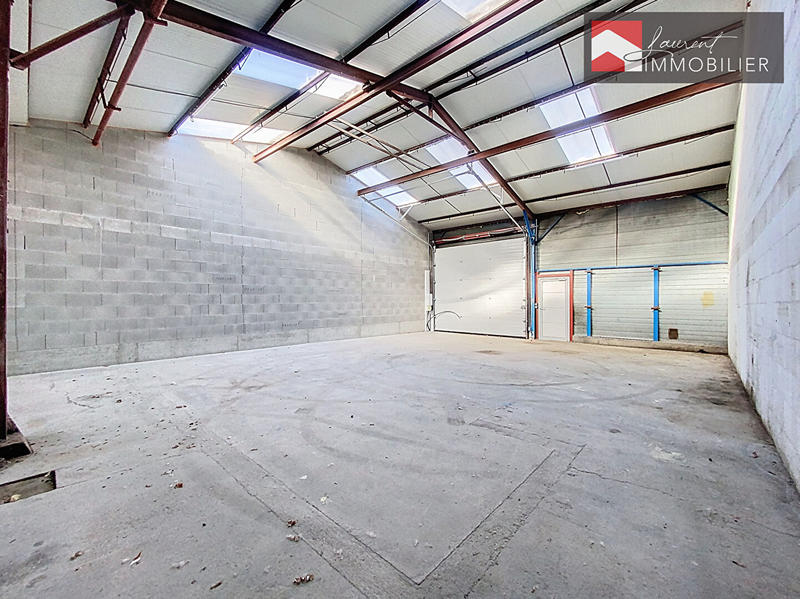 Local d'activité / Entrepôt - 106 m²