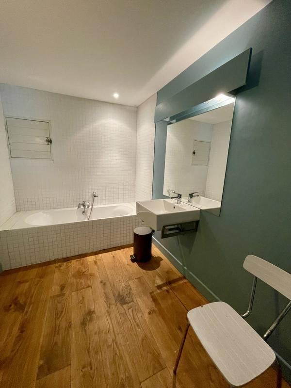 Maison ancienne - 409 m² - 12 pièces