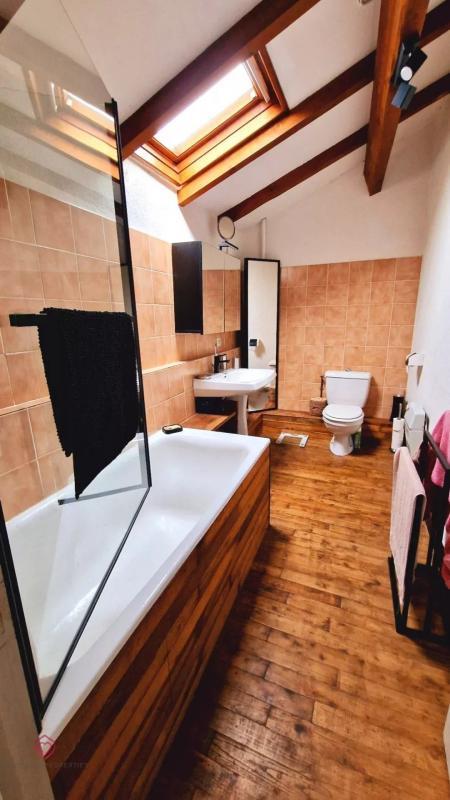 Propriété - 223 m² - 10 pièces