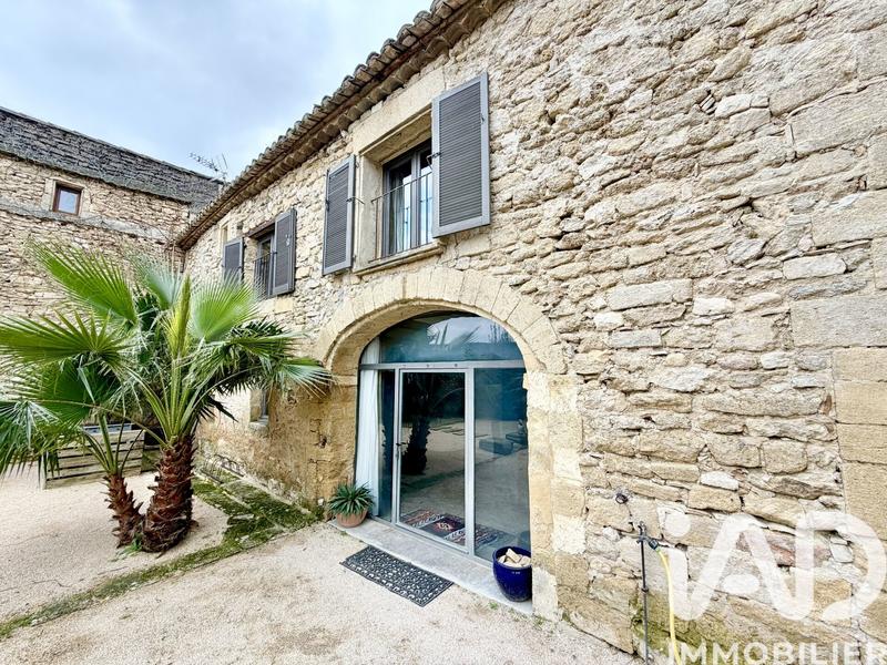 Maison - 411 m² - 12 pièces
