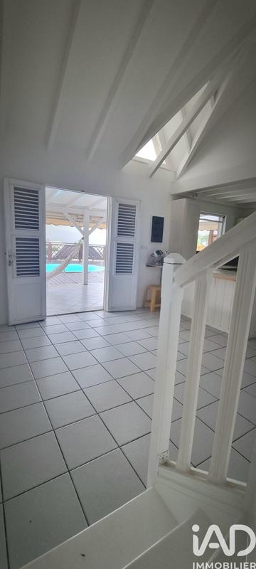 Maison - 94 m² - 5 pièces