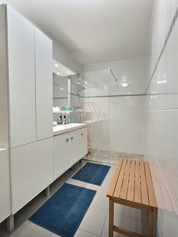 Appartement - 130 m² - 6 pièces