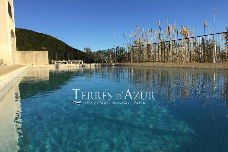 Villa - 263 m² - 7 pièces