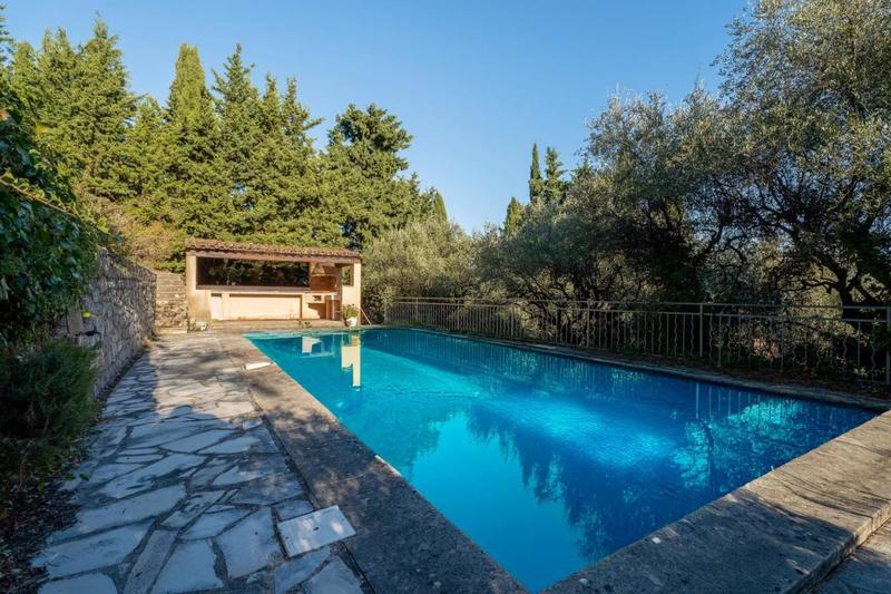 Maison - 160 m² - 5 pièces