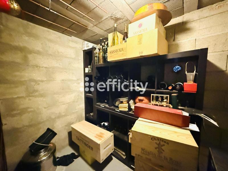 Maison - 180 m² - 6 pièces