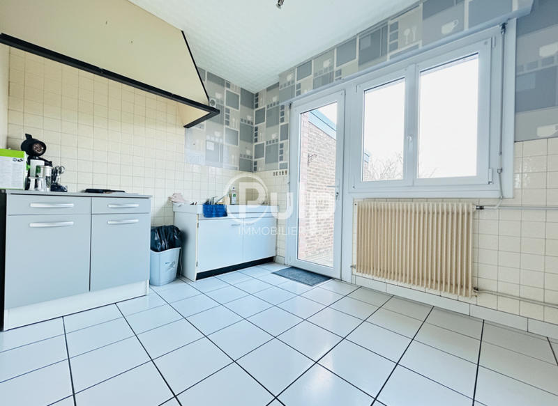 Maison - 75 m² - 5 pièces