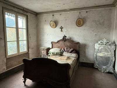 Maison - 200 m² - 8 pièces