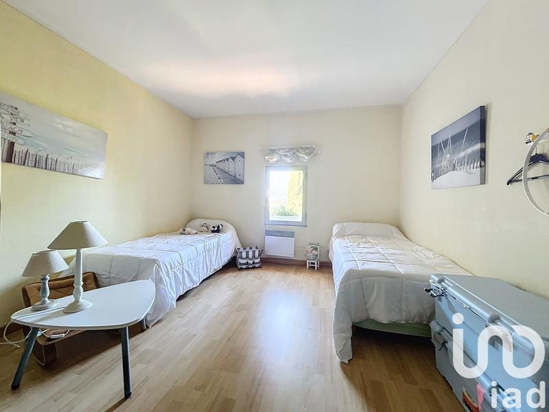 Maison - 233 m² - 7 pièces