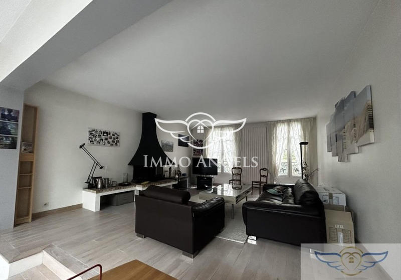 Maison traditionnelle - 175 m² - 6 pièces