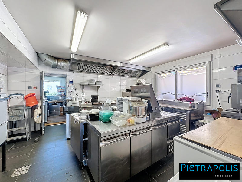 Local commercial - 308 m²