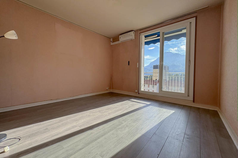 Appartement - 68 m² - 4 pièces