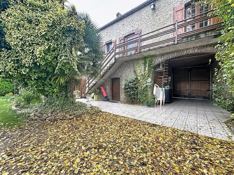 Maison - 172 m² - 6 pièces