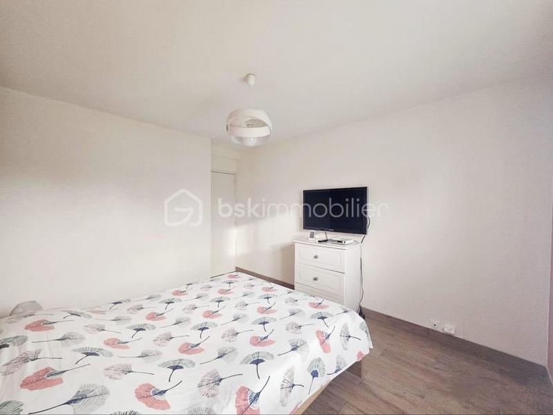 Maison traditionnelle - 141 m² - 6 pièces