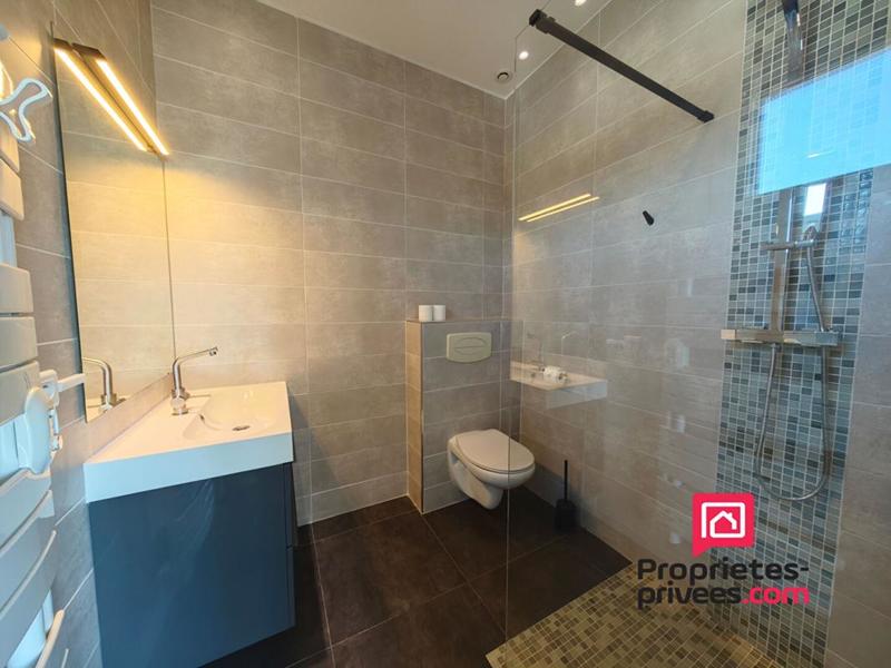 Villa - 220 m² - 6 pièces