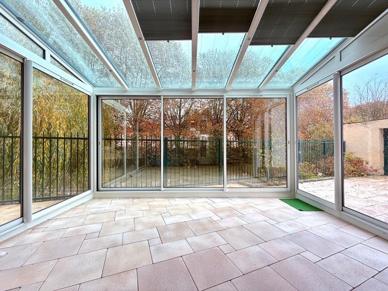 Maison - 240 m² - 9 pièces