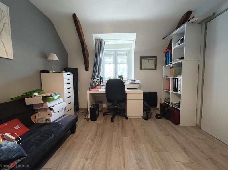 Maison - 200 m² - 6 pièces