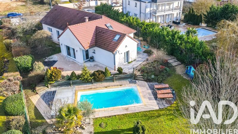 Maison - 169 m² - 7 pièces