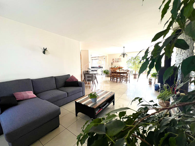 Maison - 144 m² - 6 pièces