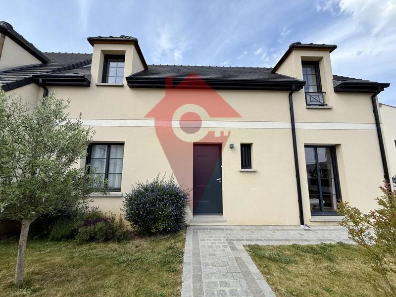 Maison - 140 m² - 5 pièces