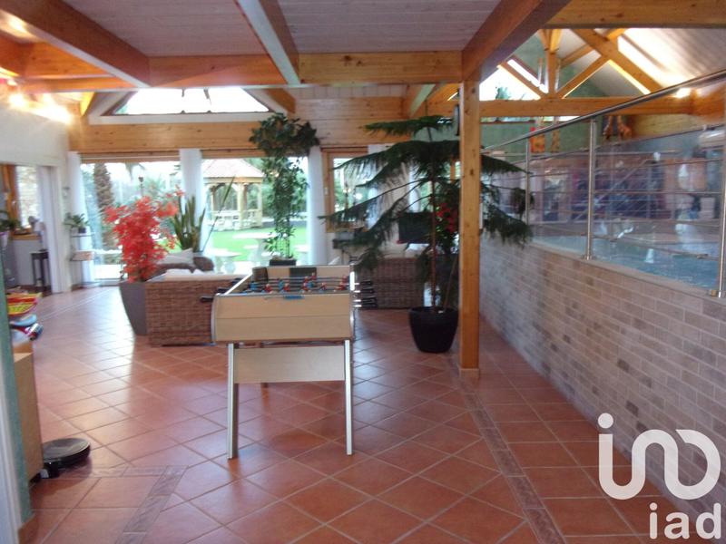 Maison - 400 m² - 10 pièces