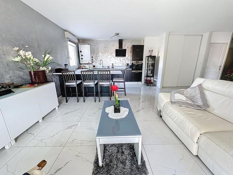 Appartement - 64 m² - 3 pièces