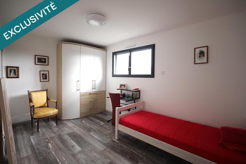 Villa - 160 m² - 9 pièces