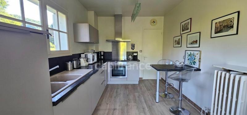 Maison - 175 m² - 7 pièces