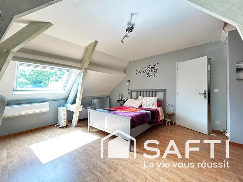 Maison - 235 m² - 6 pièces