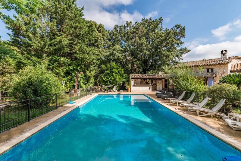 Maison de domaine équestre - 358 m² - 10 pièces