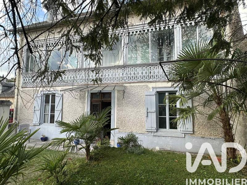 Maison - 192 m² - 6 pièces