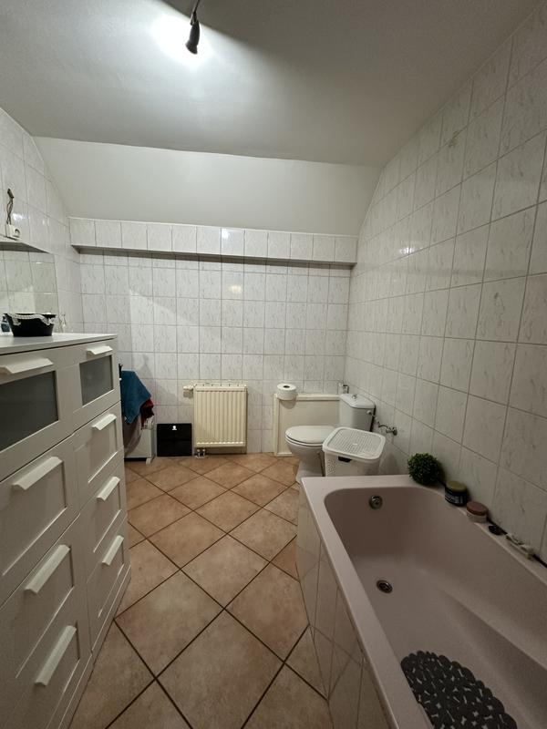 Appartement - 80 m² - 5 pièces