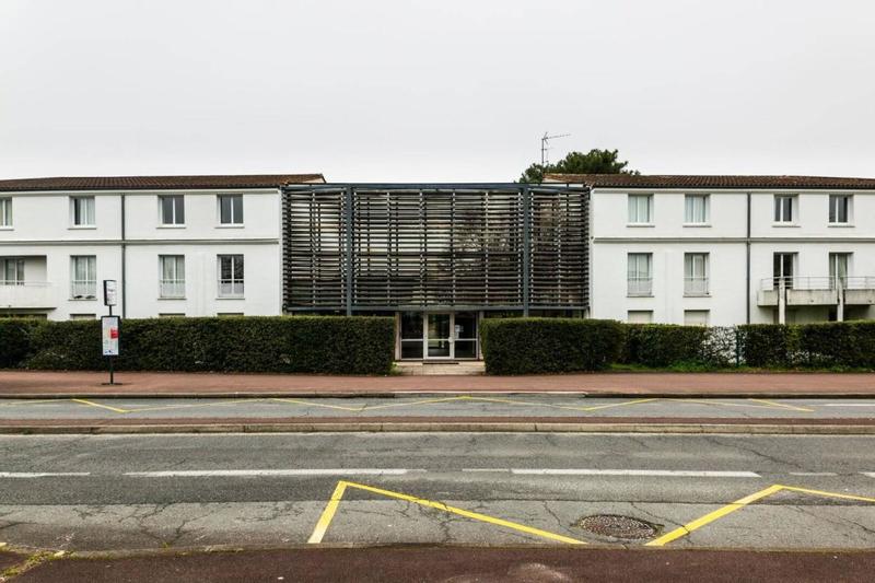 Studio - 15 m² - 1 pièce