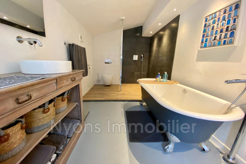 Maison de village - 375 m² - 10 pièces