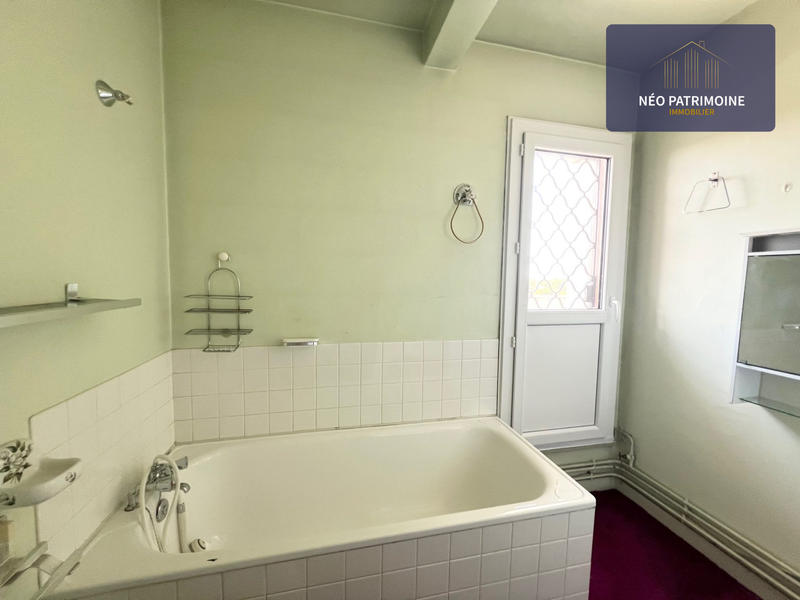 Appartement - 140 m² - 6 pièces