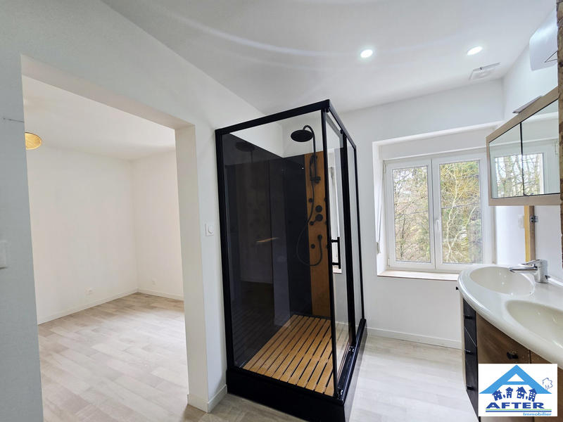 Maison - 98 m² - 5 pièces