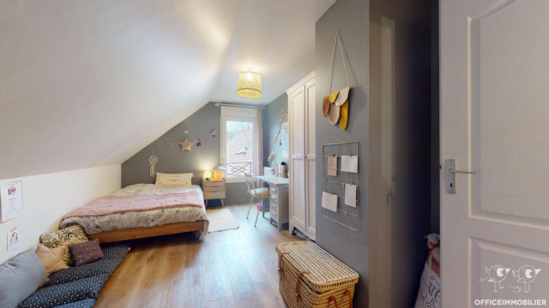 Maison - 135 m² - 6 pièces