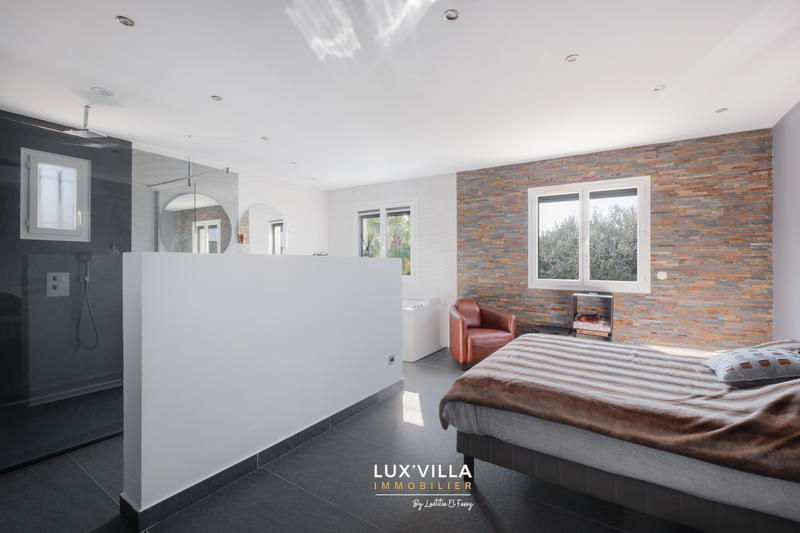 Villa - 344 m² - 12 pièces