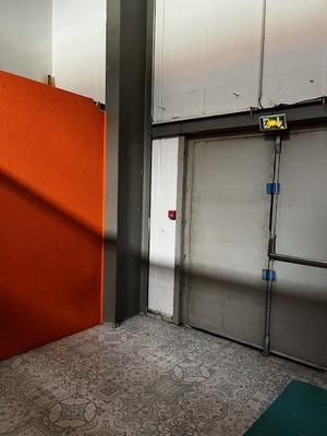 Local commercial - 303 m²