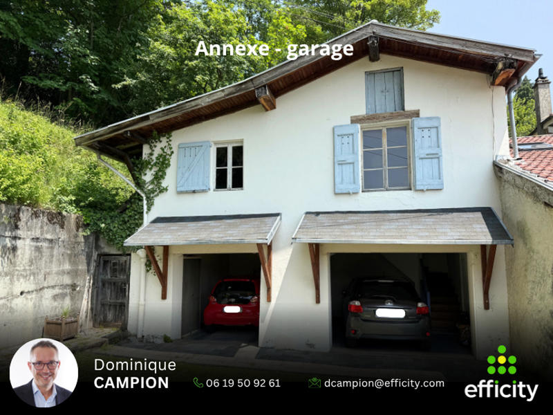 Villa - 196 m² - 8 pièces