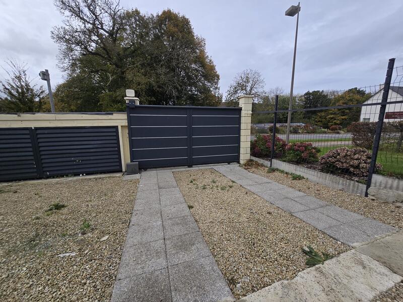 Maison traditionnelle - 94 m² - 4 pièces